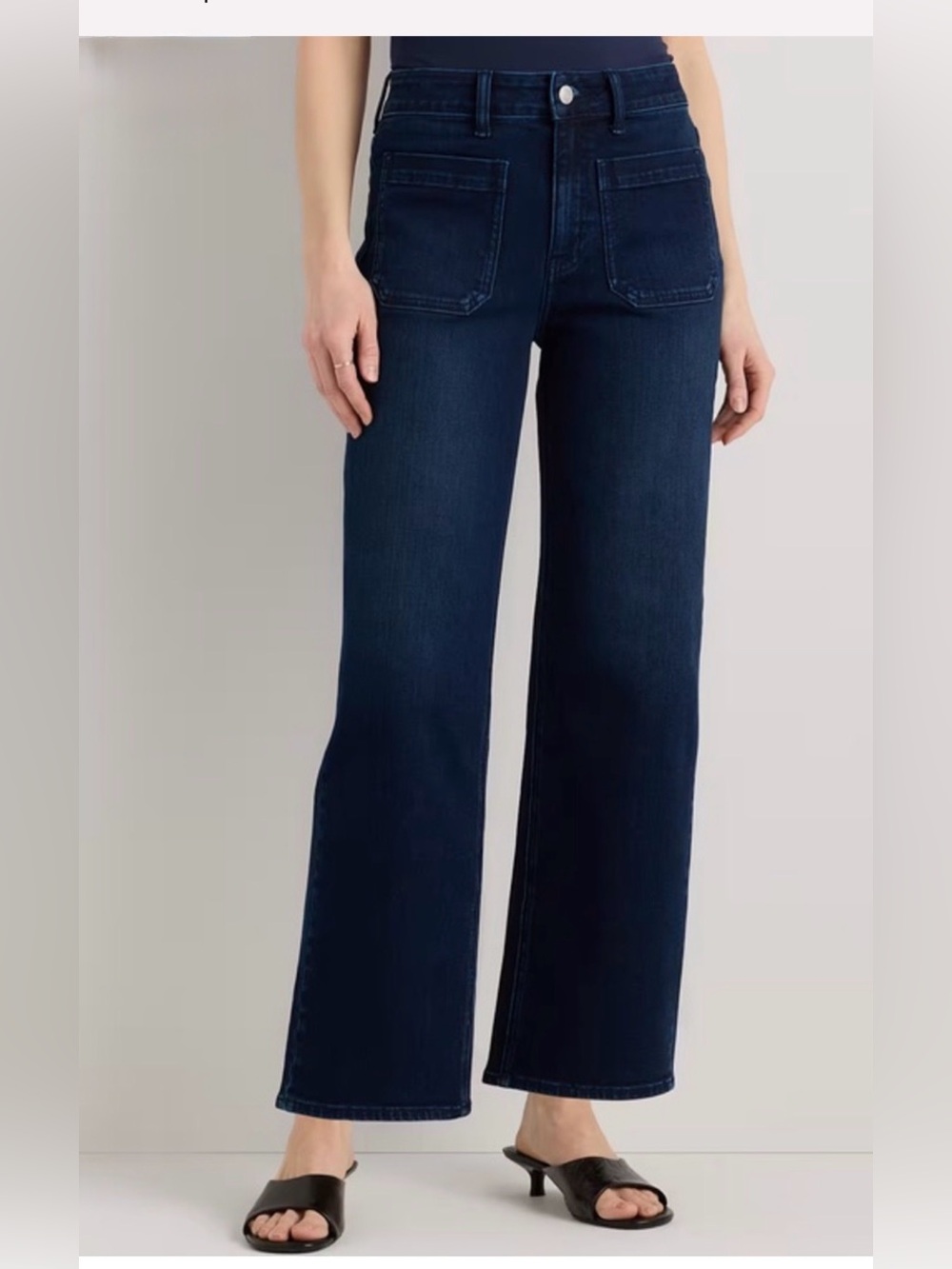 Quince Bella Women’s size 31 patch pocket
High-Rise, Wide-Leg stretch
